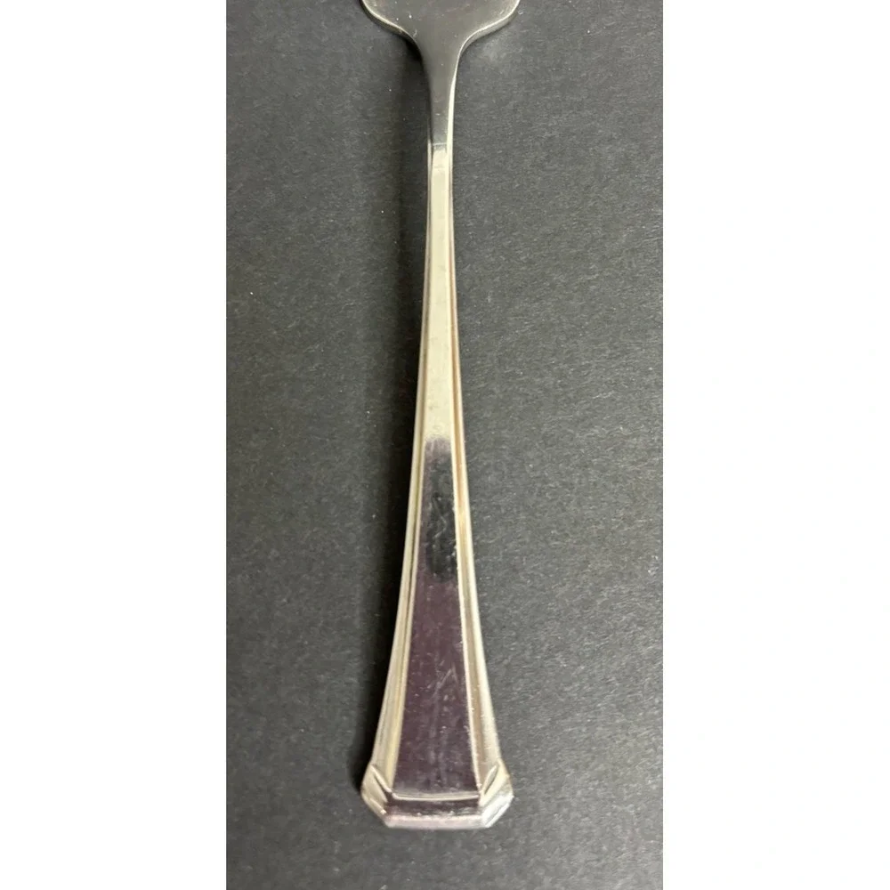 4 Oneida Maestro St. Leger Pieces 1 Dinner Fork 2 Salad Forks 1 Tablespoon